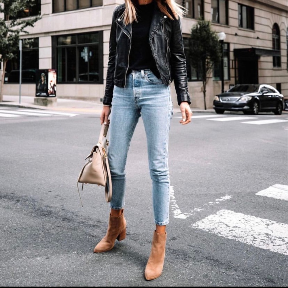 Marc Fisher suede booties in brown like NEW